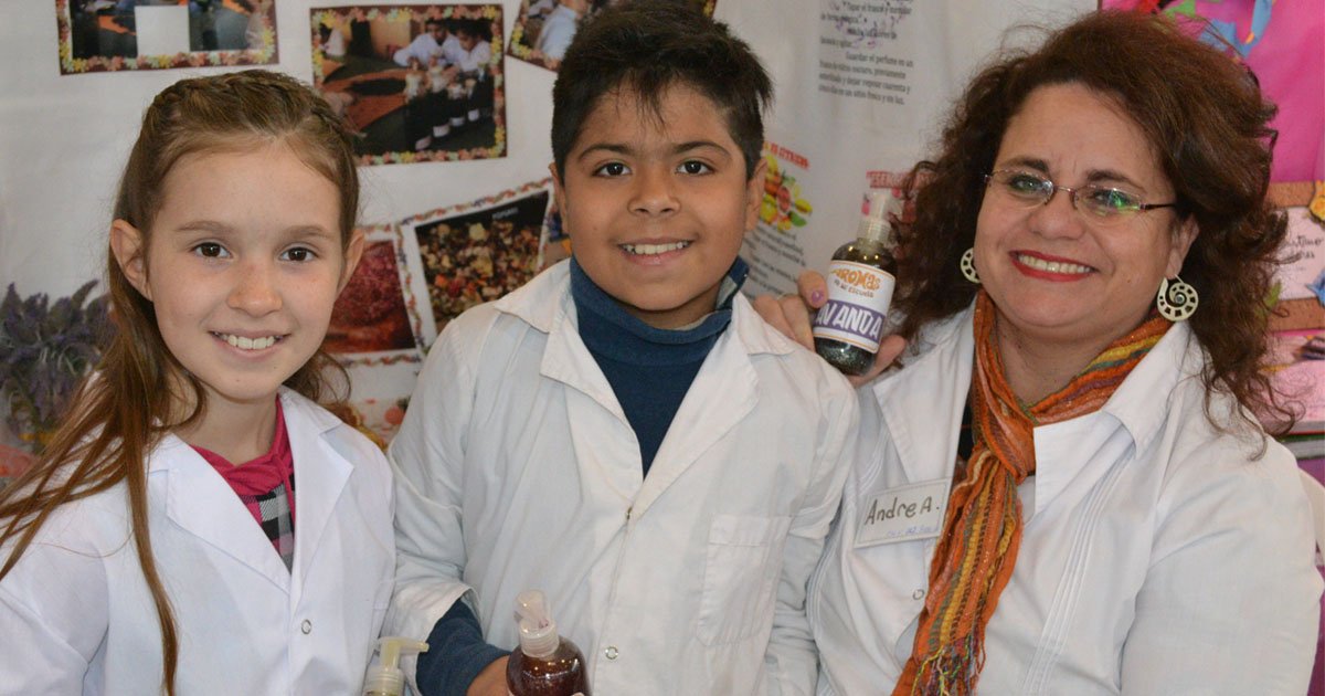 Importante marco de público en la Feria Zonal de Ciencias en Alta ...