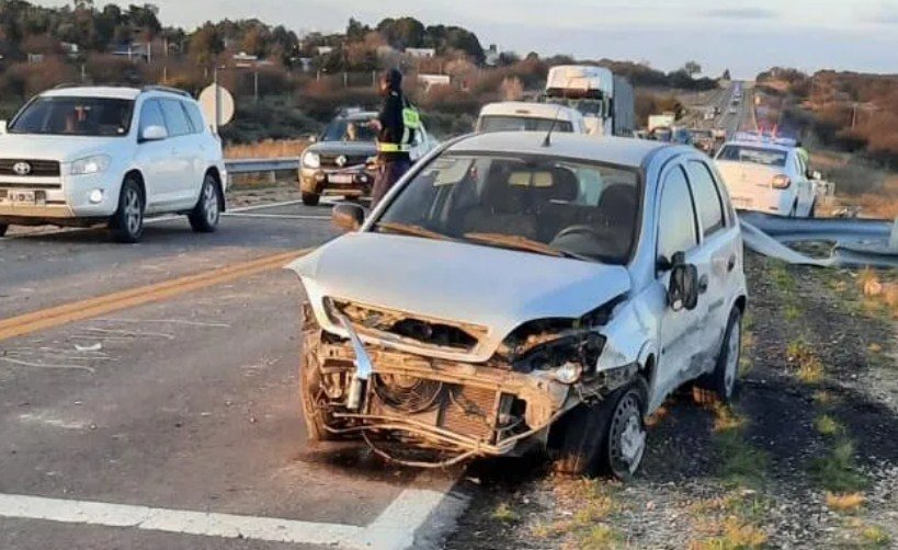 Chocaron en la Ruta nacional 35 mientras circulaban en el mismo sentido ...