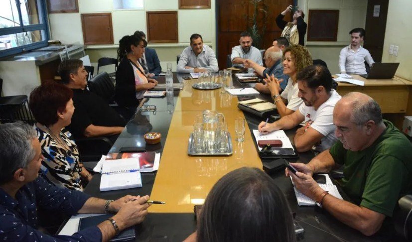 Paritaria: El gobierno ofreció un 10% acumulativo y 50% de aumento en ...