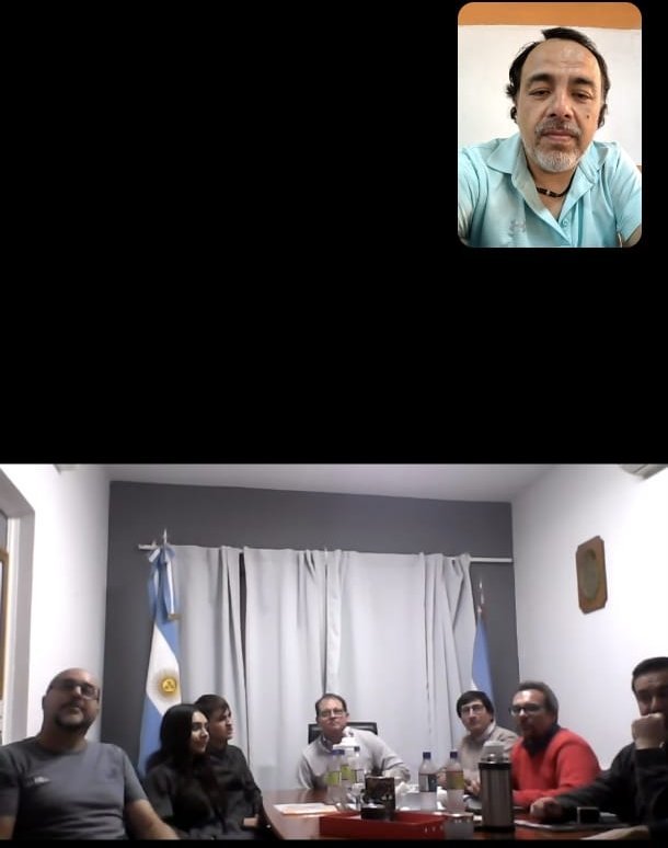 La imagen tiene un atributo ALT vacío; su nombre de archivo es contacto-zoom-con-fernando-infomatrix-2024.jpg