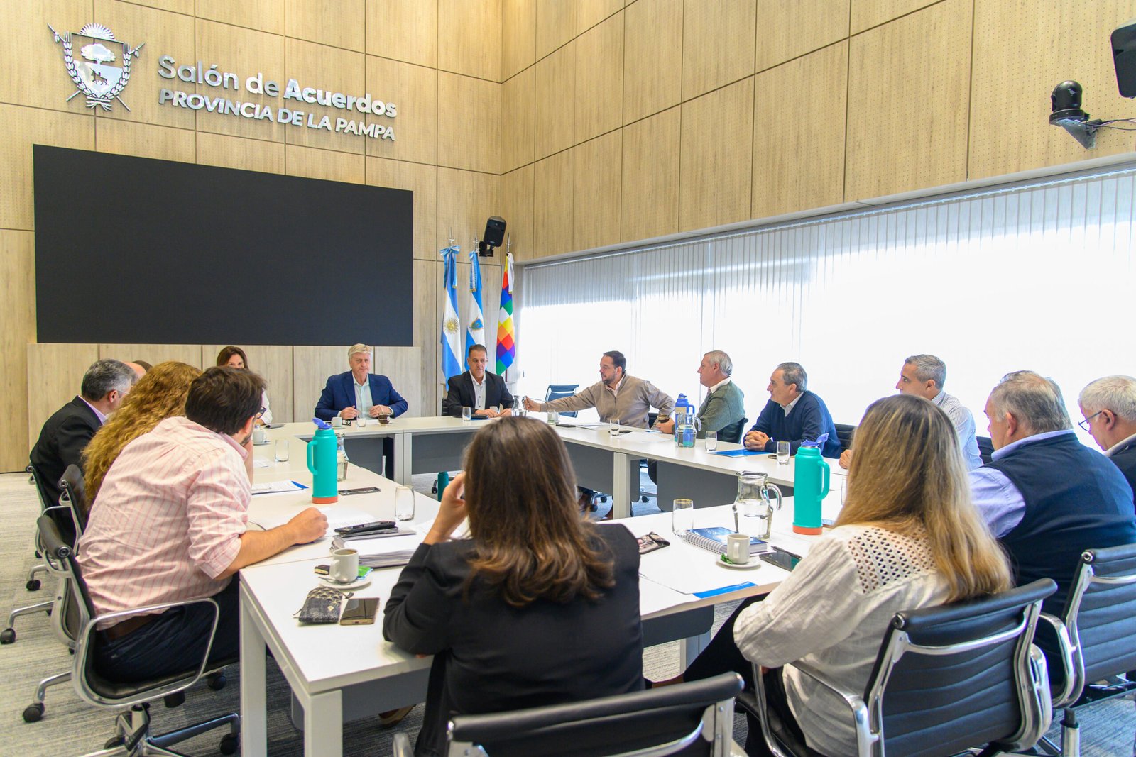 Ziliotto presentó a intendentes el anteproyecto de ley para crear ...
