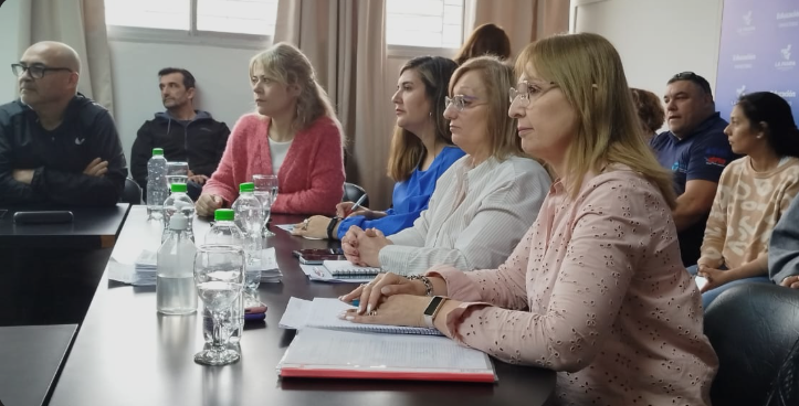 Casi 2 mil firmas respaldan el reclamo de UTELPa para que los docentes «puedan realizarse controles de salud sin perder días de licencia»
